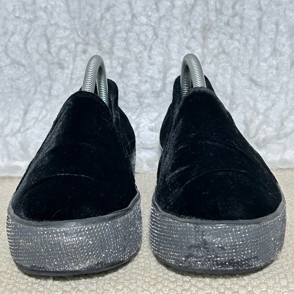 Keds Womens Black Velvet Crystal SlipOn Casual Fashion Sneakers Shoes SZ 7.5 - Picture 3 of 11
